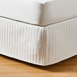 Bed valance